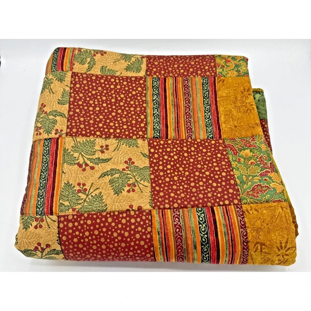 Vintage Handmade Patchwork Quilt Christmas Lap Blanket/Throw Fall/Harvest 48”